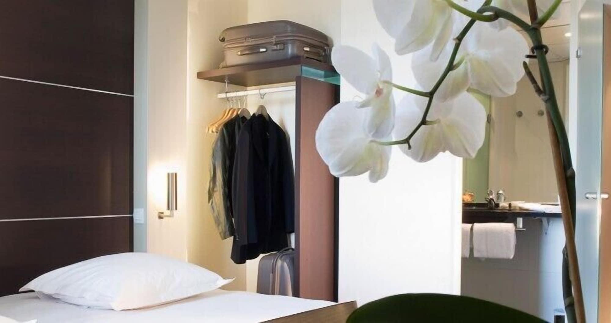 Escale Oceania Rennes Cap Malo Hotel La Meziere Bagian luar foto